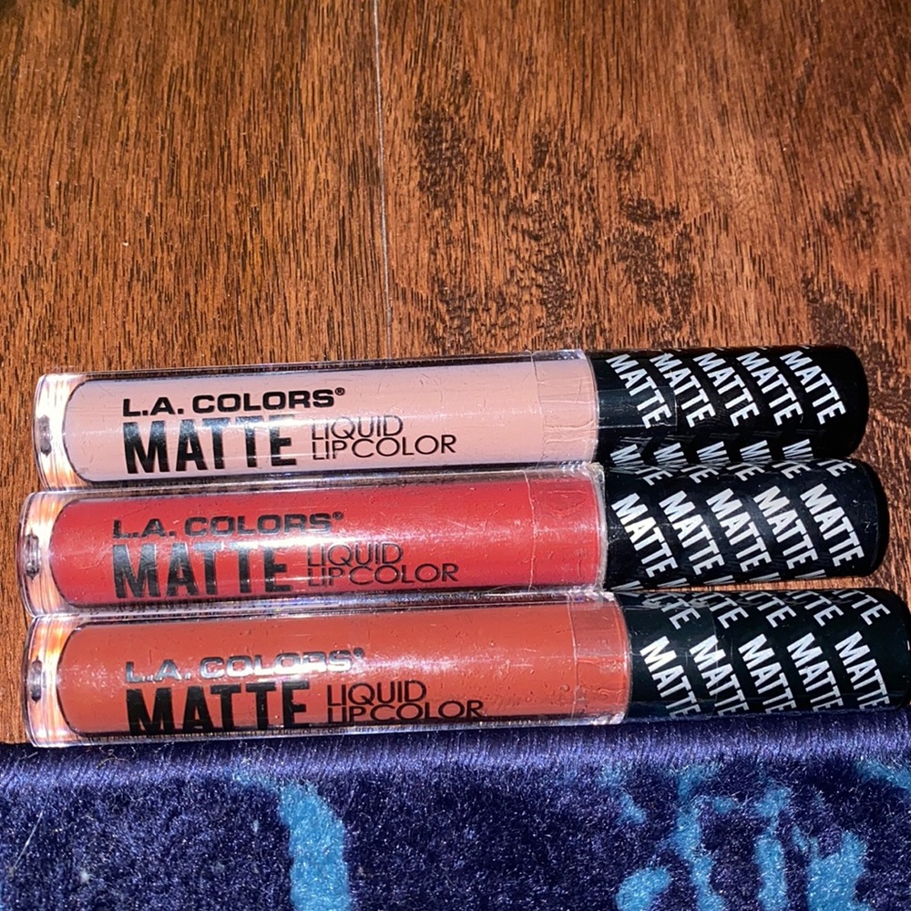 L.A. Colors matte liquid lip color
